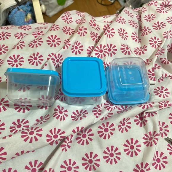 Small containers​ - Picture 1 of 1